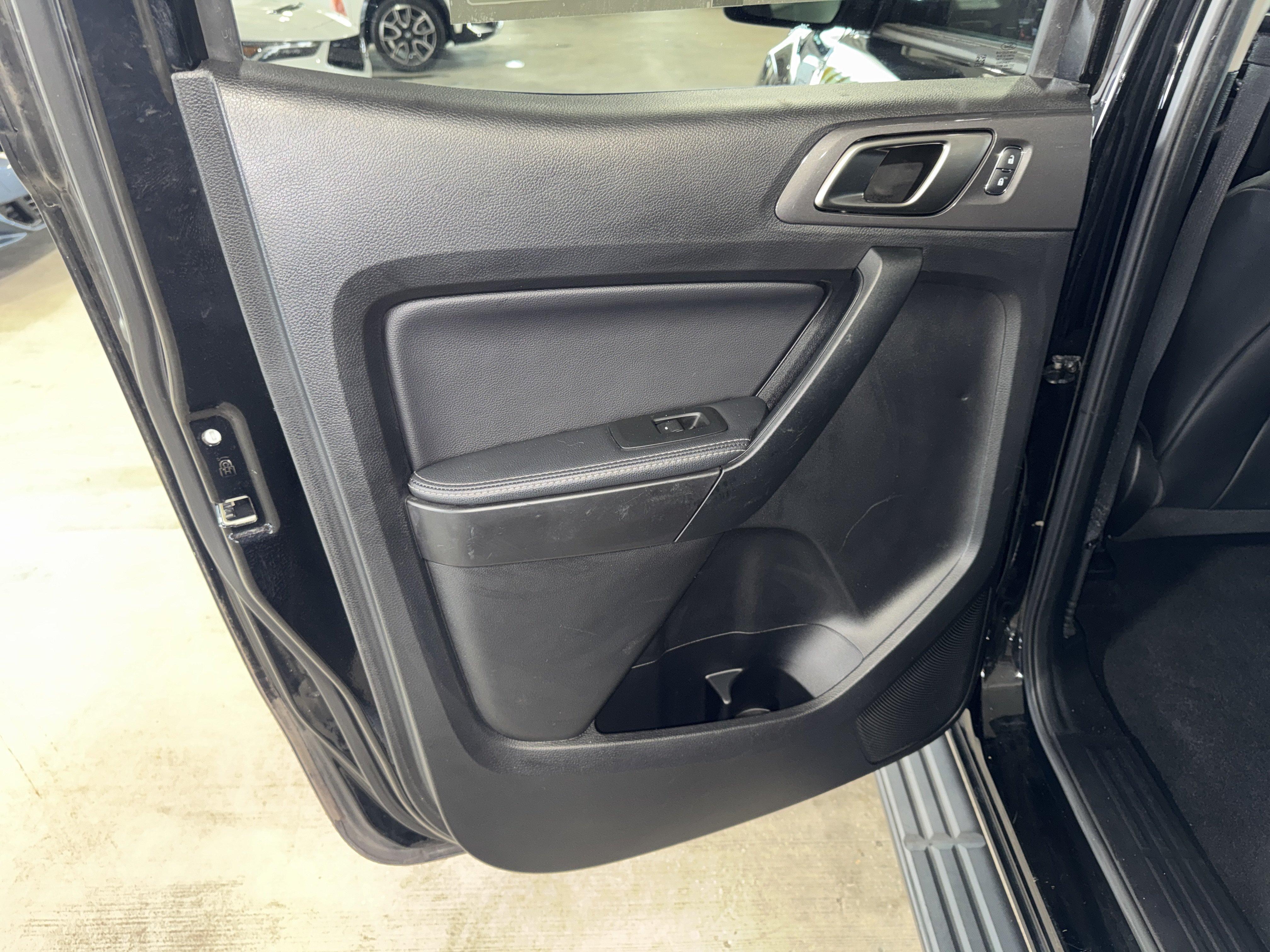 Used 2019 Ford Ranger Lariat w/ Bed Utility Package RWD image 16