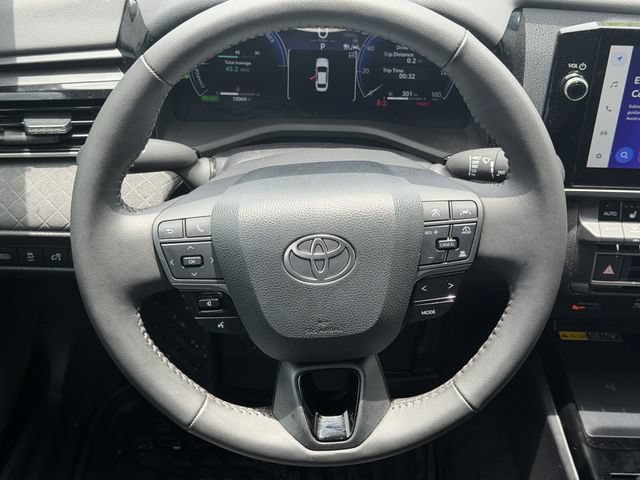 Used 2026 Toyota Camry XLE FWD image 11