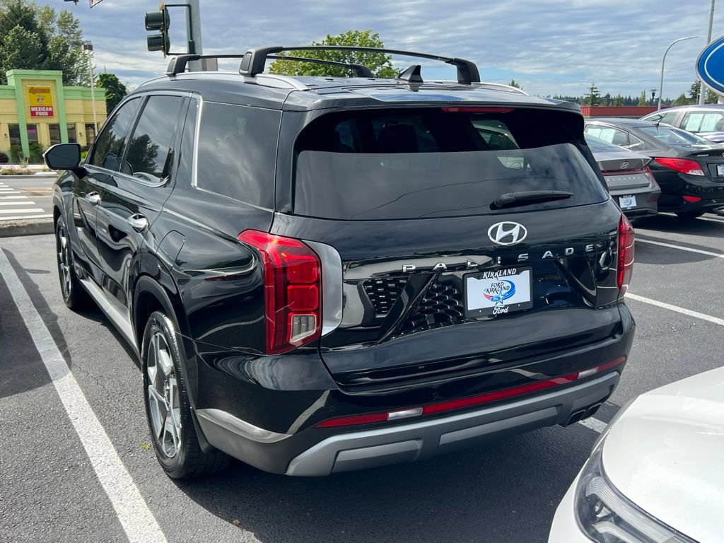 Used 2023 Hyundai Palisade Limited FWD image 8
