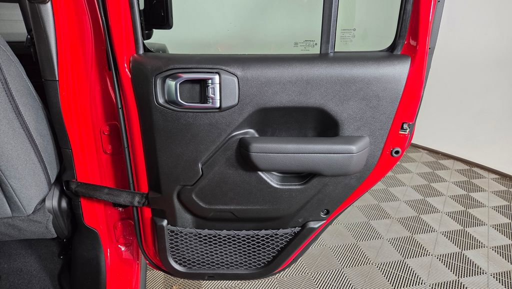 New 2026 Jeep Wrangler Willys AWD/4WD image 30