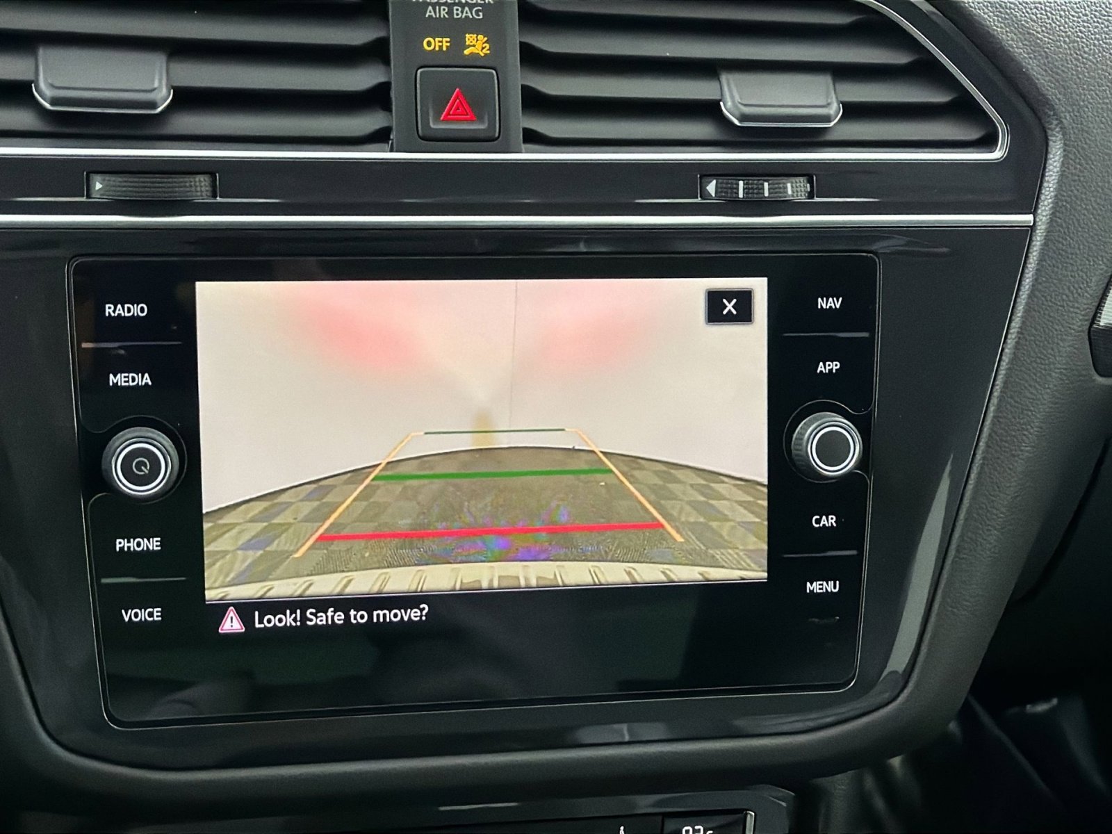 Used 2021 Volkswagen Tiguan SEL Premium R-Line image 19