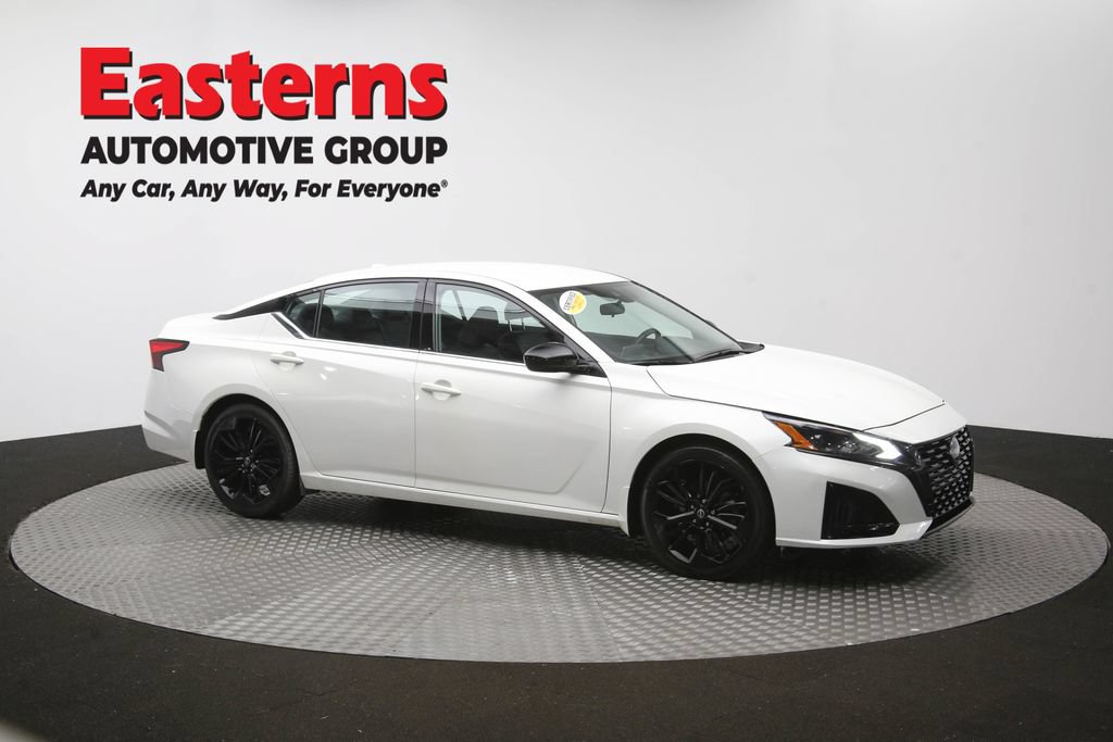 Used 2023 Nissan Altima 2.5 SR FWD image 47