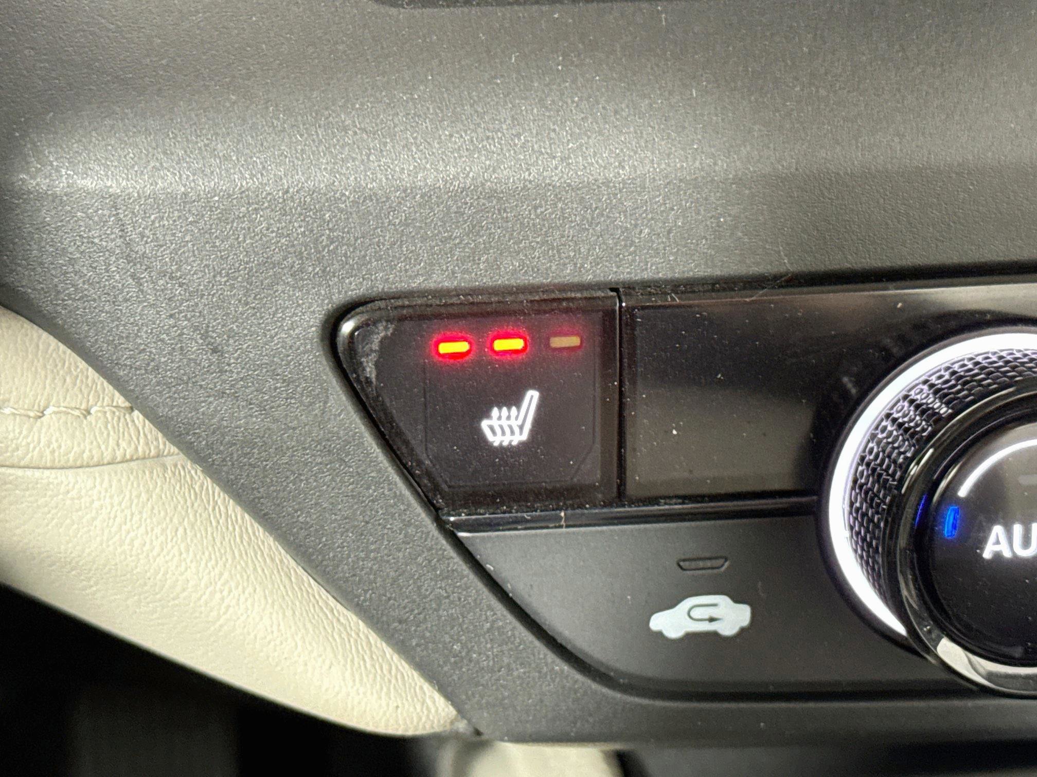Certified 2023 Honda Accord EX image 19