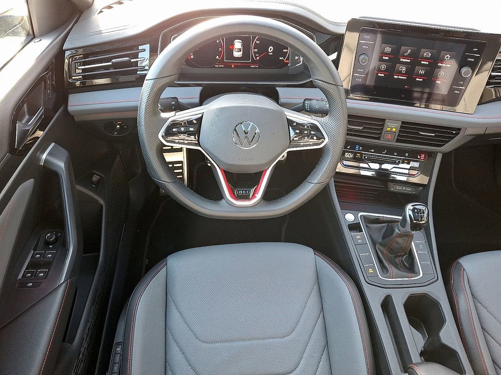 Certified 2025 Volkswagen Jetta GLI Autobahn image 12