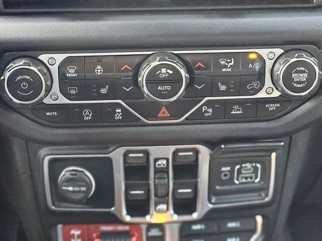 Used 2024 Jeep Gladiator Rubicon w/ Technology Group AWD/4WD image 24