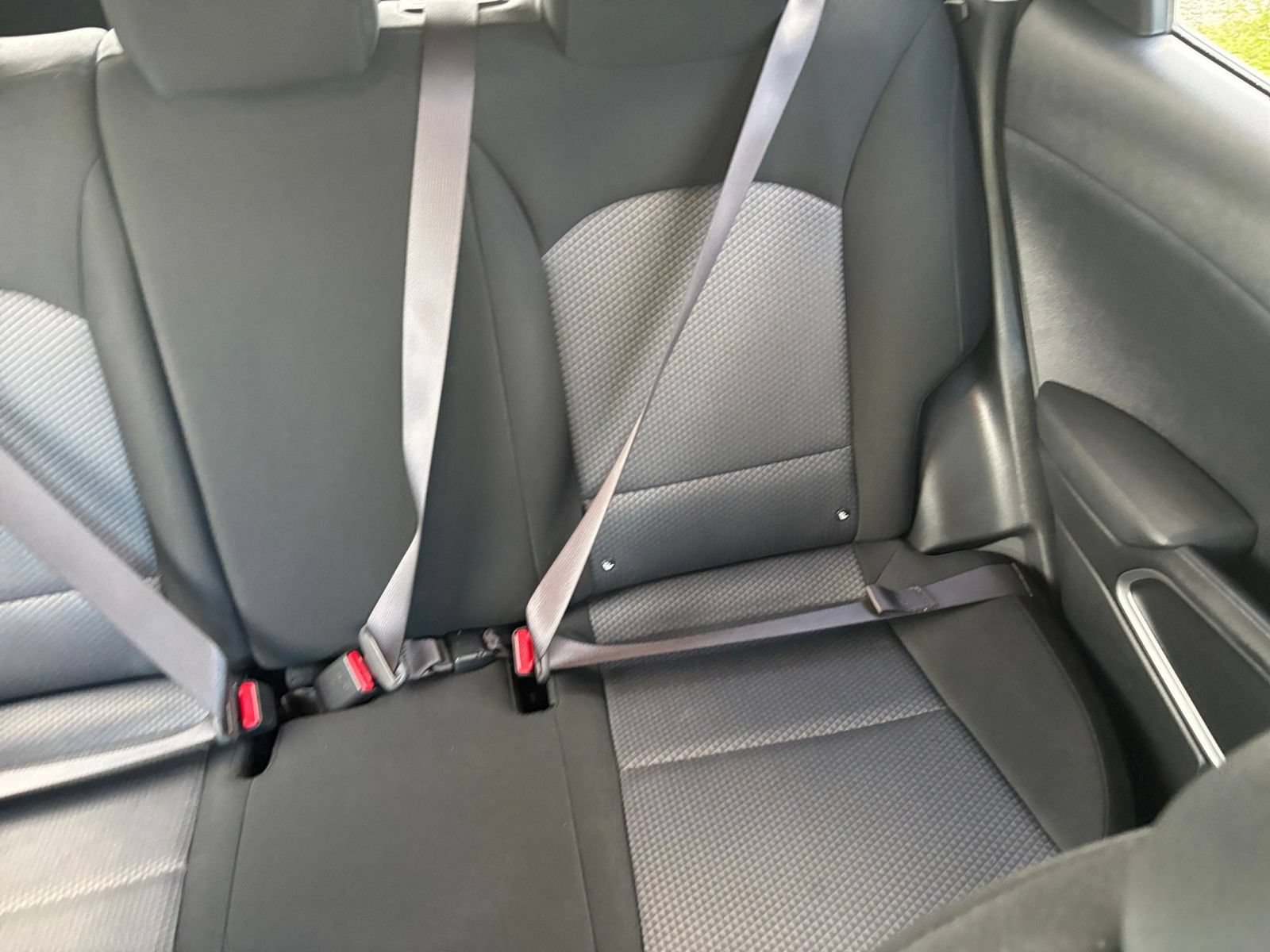 Used 2025 Kia Soul LX w/ LX Technology Package FWD image 35