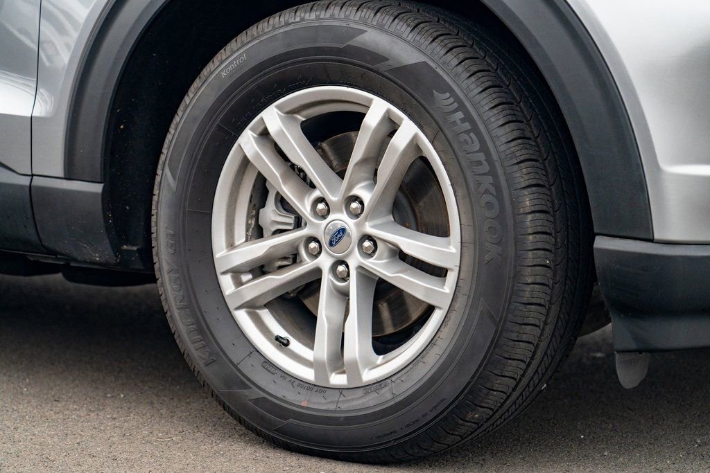 Used 2022 Ford Explorer XLT image 8