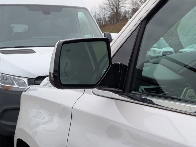 Used 2018 GMC Yukon Denali w/ Denali Ultimate Package image 11