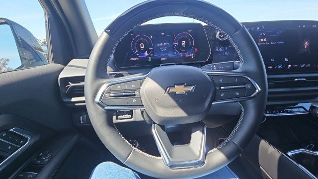 Used 2025 Chevrolet Silverado EV LT w/ LT Premium Package AWD/4WD image 11