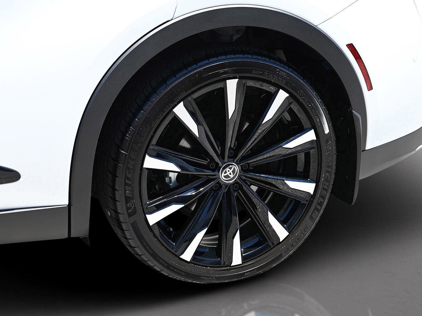 Used 2025 Toyota Crown Platinum image 13