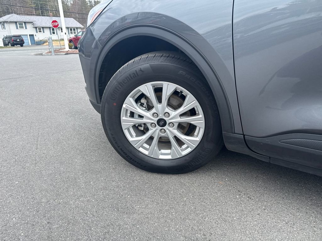 Used 2025 Ford Escape Active AWD/4WD image 27