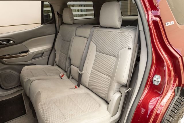 Used 2018 GMC Acadia SLE image 12