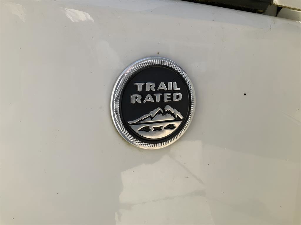 Used 2016 Jeep Wrangler Unlimited Sahara w/ Connectivity Group image 30