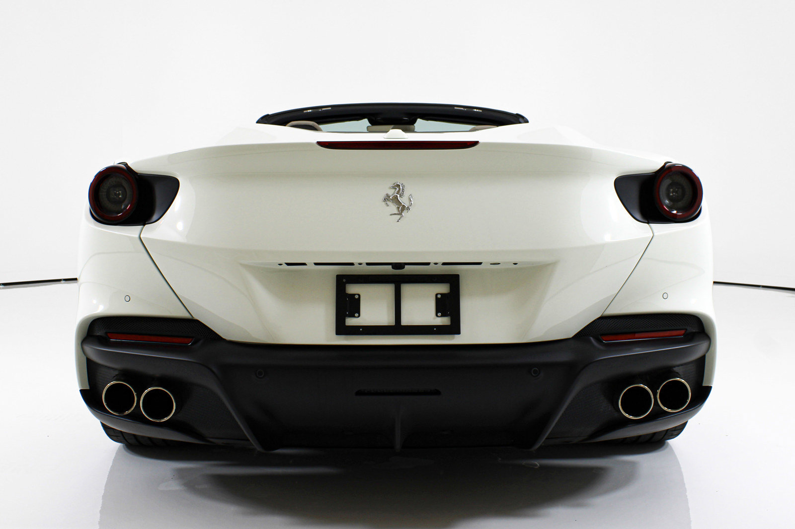 Used 2023 Ferrari Portofino M RWD image 4