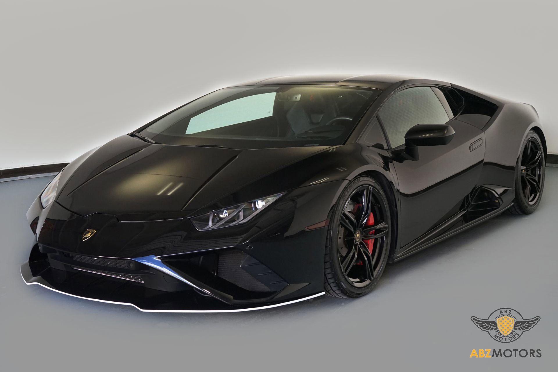 Used 2021 Lamborghini Huracan EVO image 3