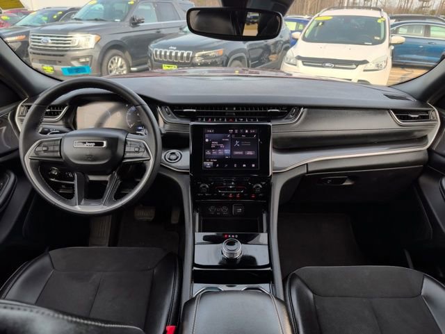 Used 2023 Jeep Grand Cherokee Altitude image 19