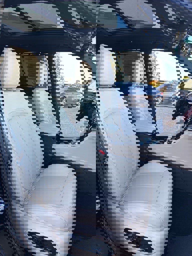 New 2025 Jeep Grand Cherokee L Limited w/ Luxury Tech Group II image 17