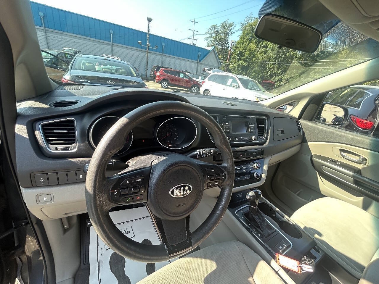 Used 2015 Kia Sedona LX FWD image 5