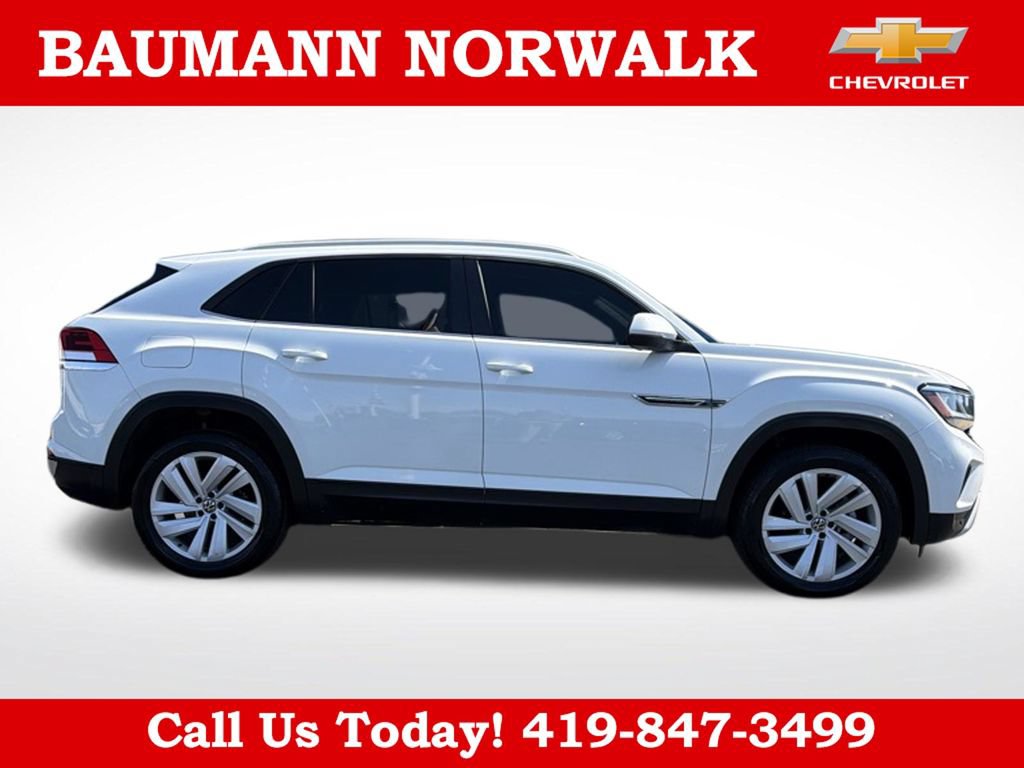 Used 2021 Volkswagen Atlas Cross Sport SE FWD image 8