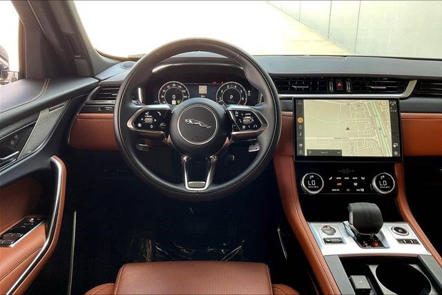 New 2025 Jaguar F-PACE R-Dynamic S AWD/4WD image 5