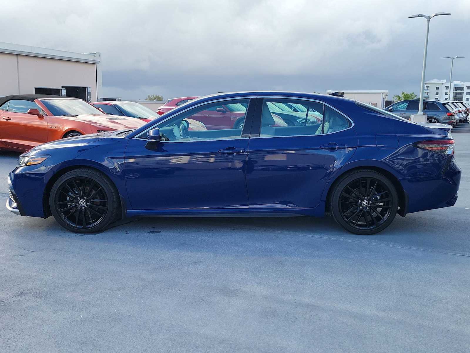 Used 2024 Toyota Camry XSE w/ Navigation Package FWD image 3