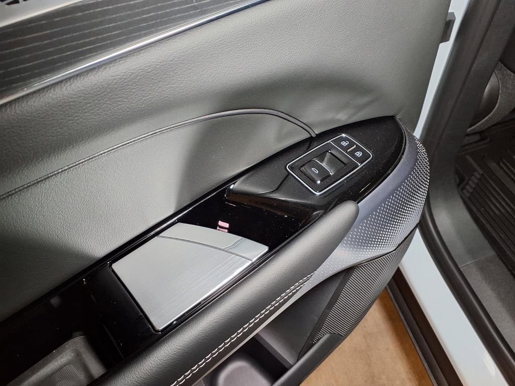 New 2026 Cadillac Lyriq Premium Luxury AWD/4WD image 11