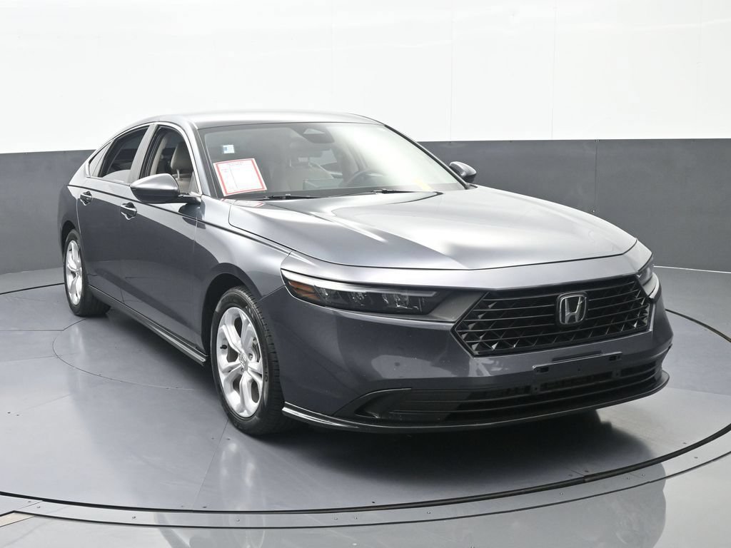 Used 2024 Honda Accord LX image 9
