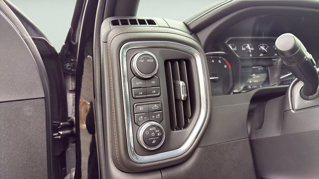 Used 2023 GMC Sierra 3500 AT4 w/ Gooseneck/5TH Wheel Package AWD/4WD image 26