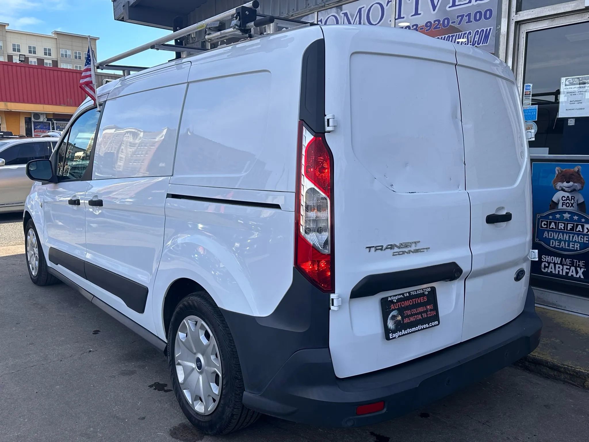 Used 2017 Ford Transit Connect XL image 5