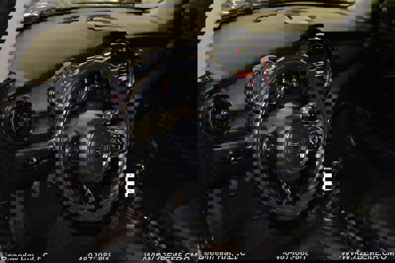 Used 2021 MINI Cooper 2-Door Hardtop image 13