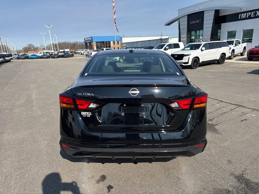 Used 2025 Nissan Altima 2.5 SV image 4