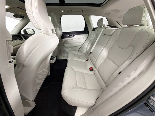 Used 2023 Volvo XC60 B5 Ultimate w/ Protection Package image 25