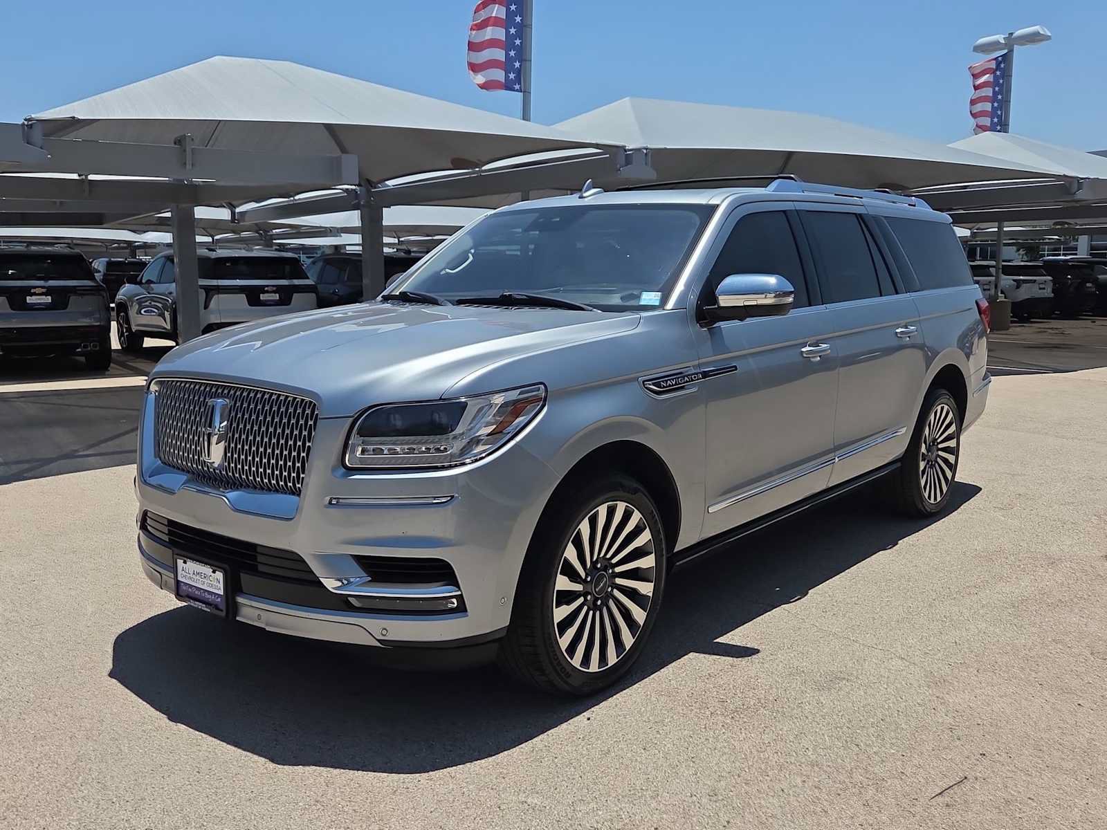 Used 2020 Lincoln Navigator L Black Label w/ Cargo Convenience Package AWD/4WD image 4