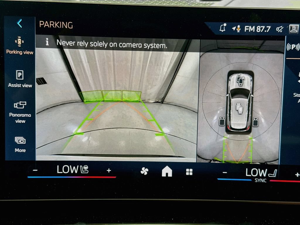 New 2026 BMW X1 xDrive28i w/ Technology Package AWD/4WD image 15