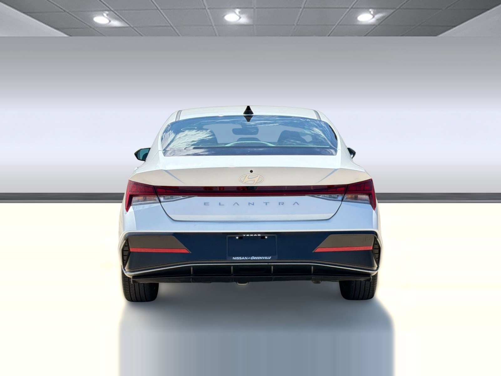 Used 2025 Hyundai Elantra SEL image 10