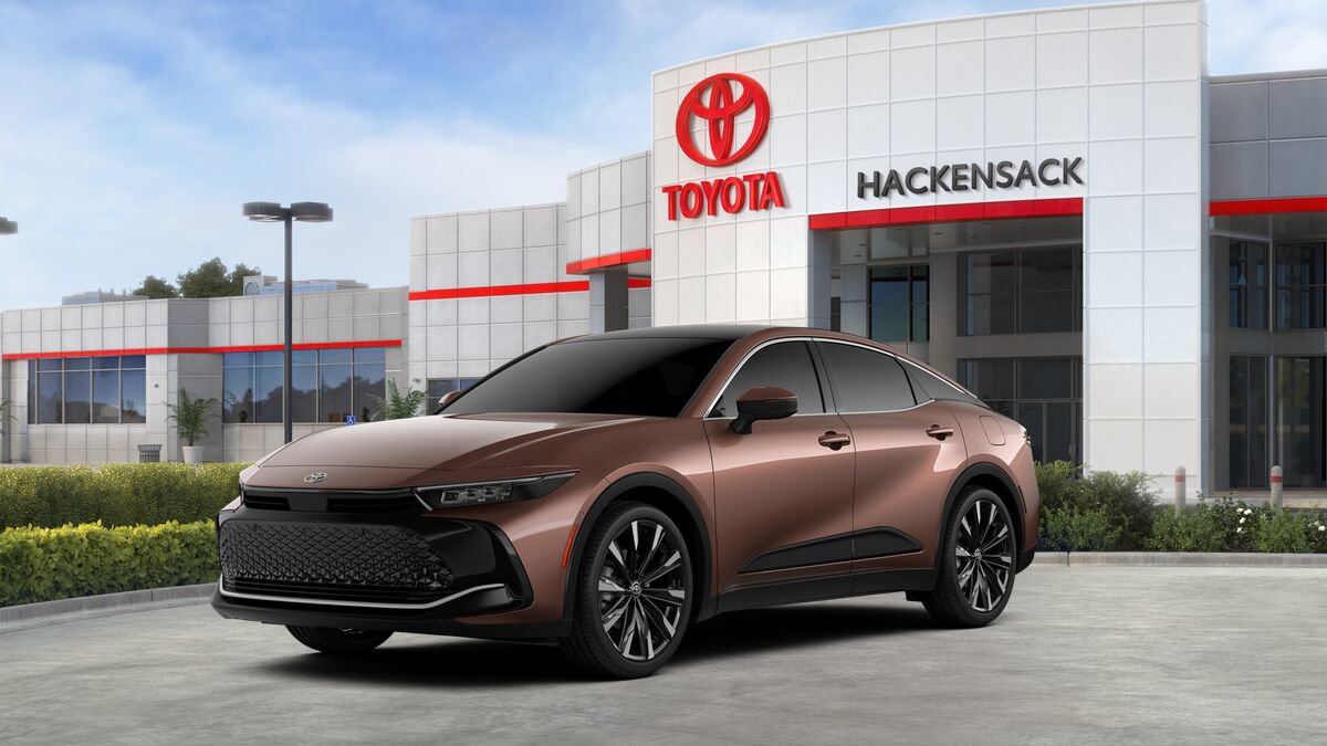 New 2026 Toyota Crown Platinum AWD/4WD image 1