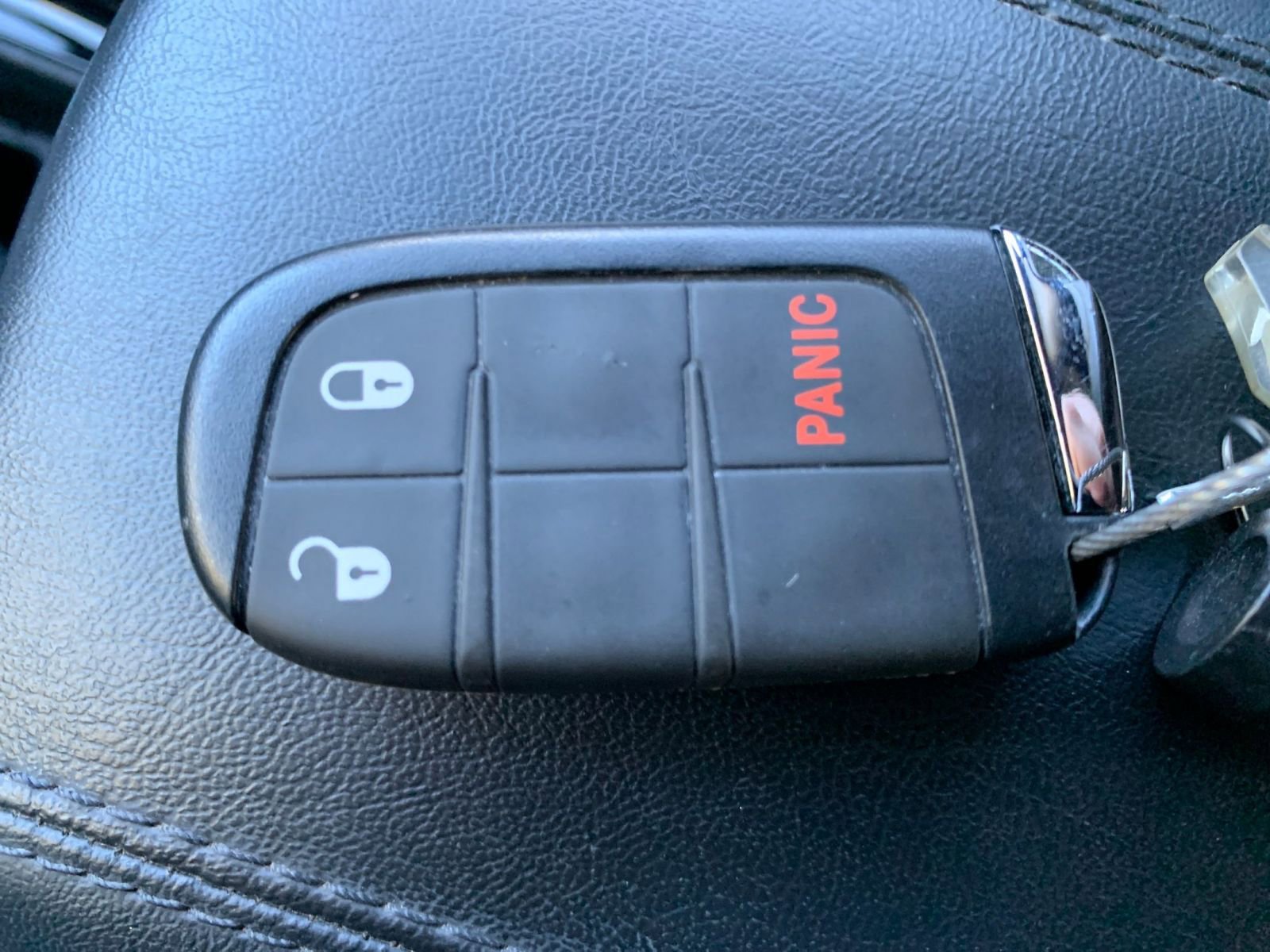 Used 2025 Jeep Compass Trailhawk image 22