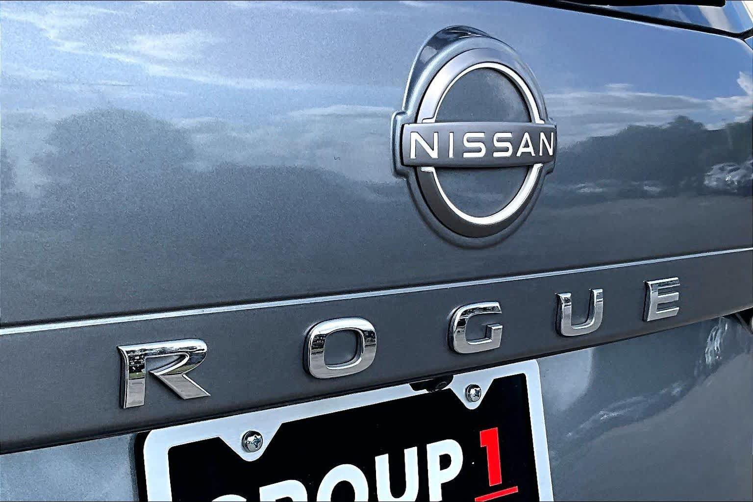 Used 2023 Nissan Rogue S FWD image 28