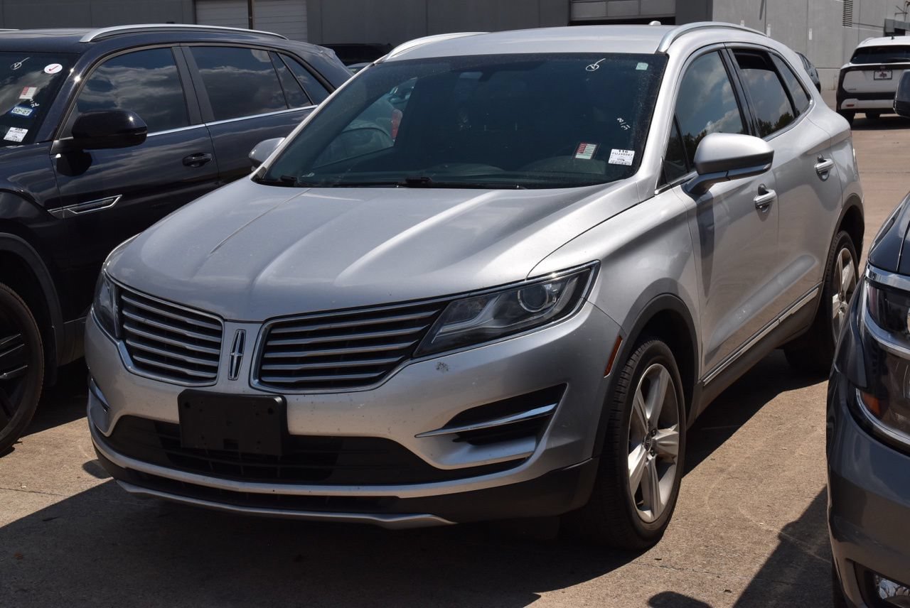 Used 2015 Lincoln MKC AWD image 2