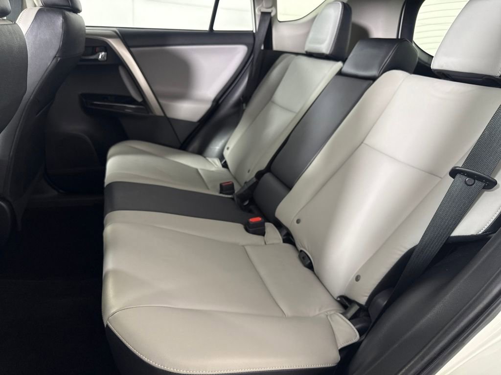 Used 2018 Toyota RAV4 Limited image 14