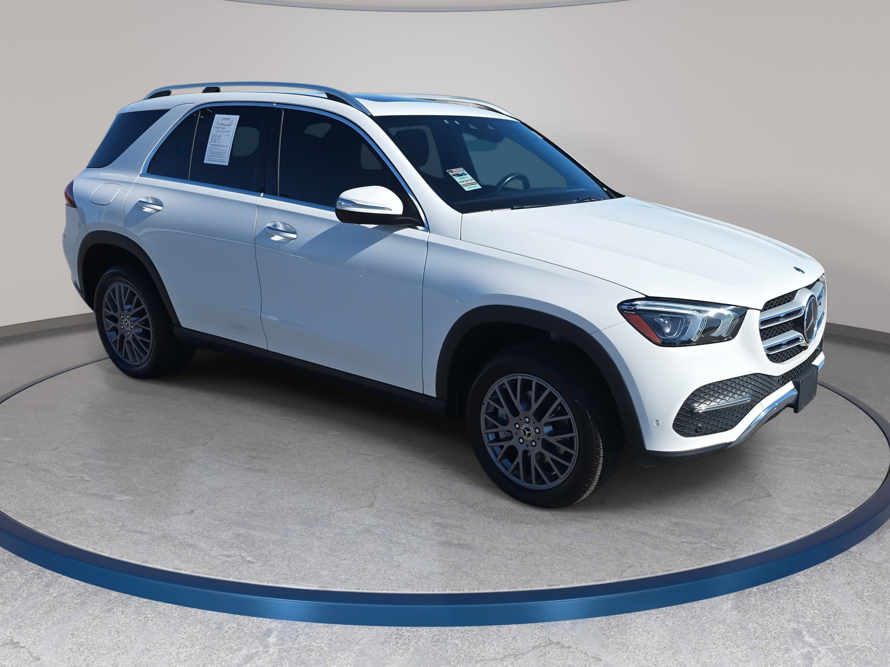 Used 2022 Mercedes-Benz GLE 350 4MATIC image 3