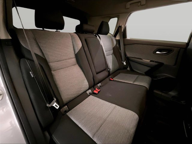 Used 2023 Nissan Rogue SV AWD/4WD image 26