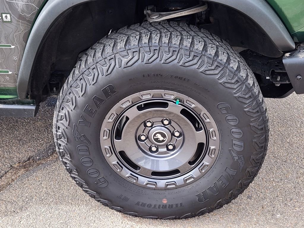 Used 2024 Ford Bronco Everglades image 15