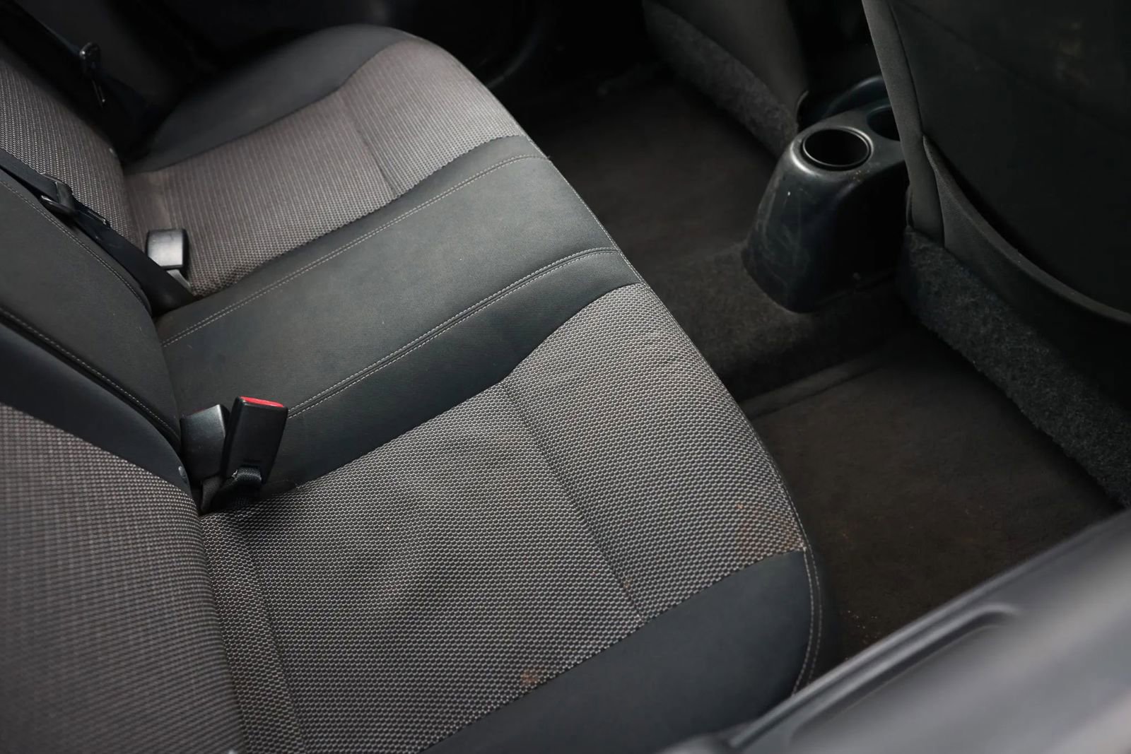 Used 2014 Nissan Versa SV image 16