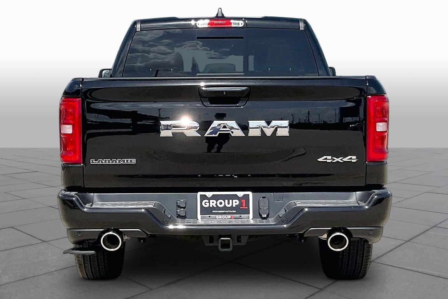 New 2027 RAM 1500 Laramie w/ Laramie Preferred Package AWD/4WD image 4