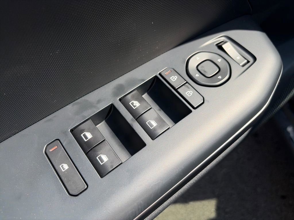 New 2026 Kia K4 FWD image 16