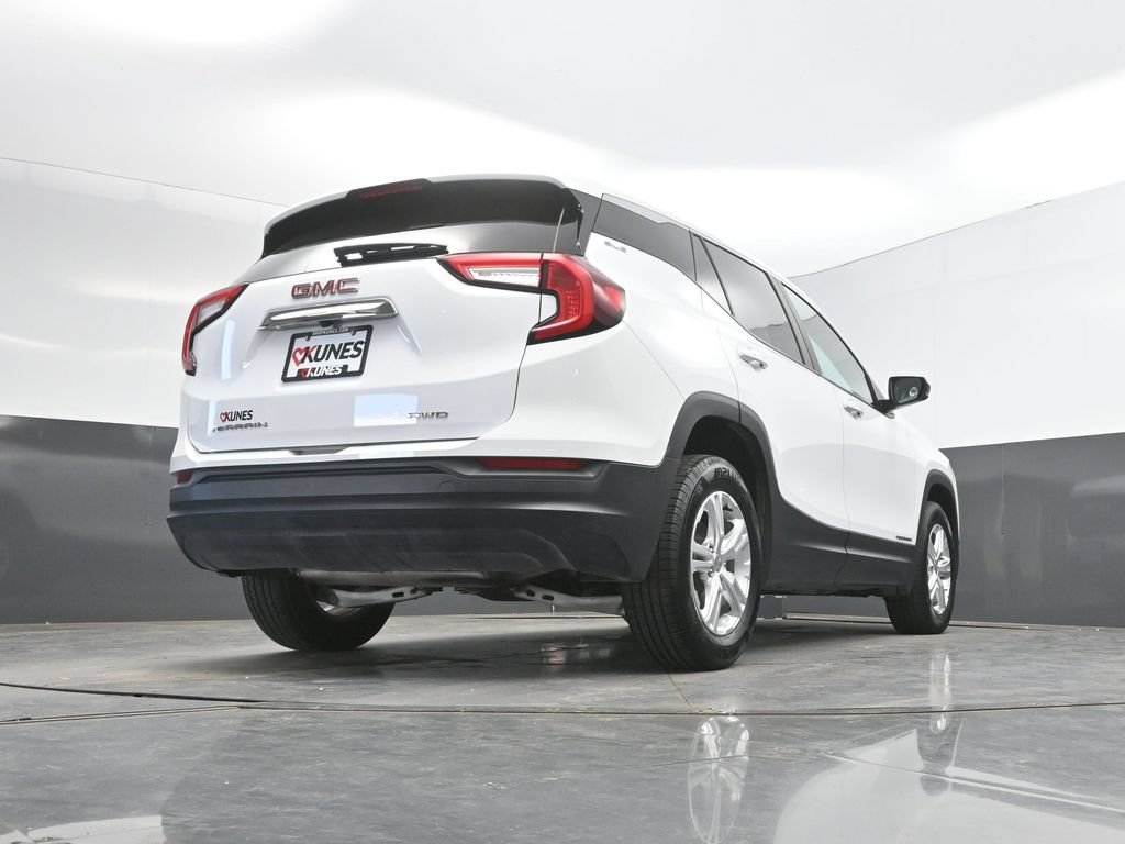 Used 2024 GMC Terrain SLE AWD/4WD image 38
