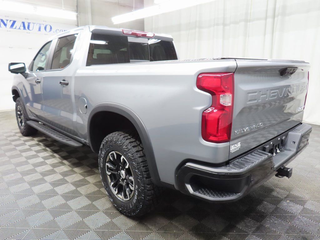 Used 2023 Chevrolet Silverado 1500 ZR2 w/ Technology Package image 5