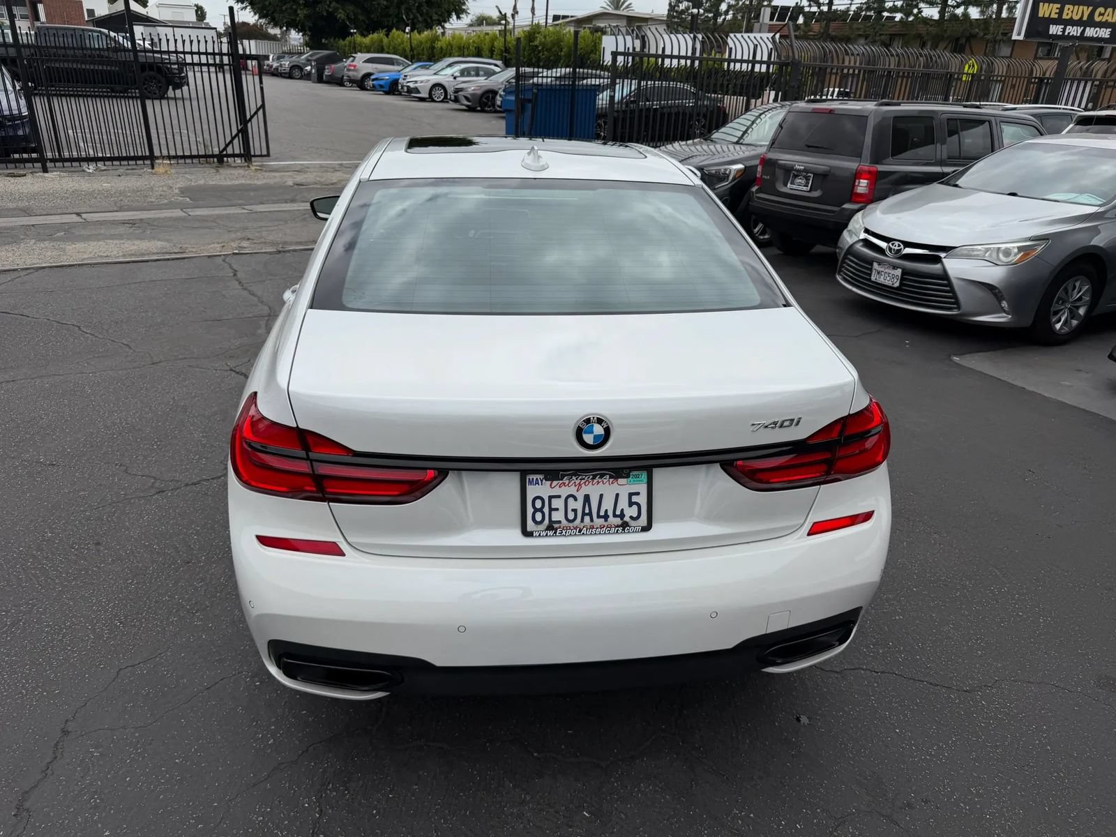 Used 2018 BMW 740i RWD image 17