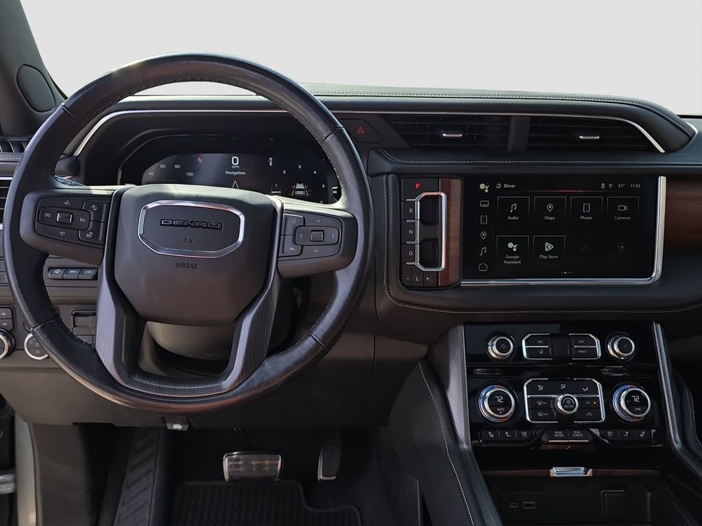 Used 2023 GMC Yukon Denali Ultimate image 13